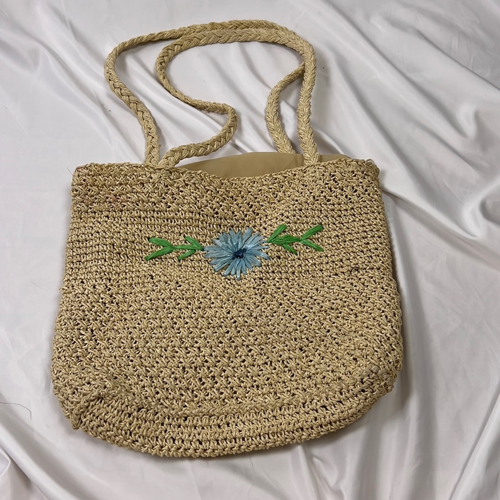 - Paper straw bag floral